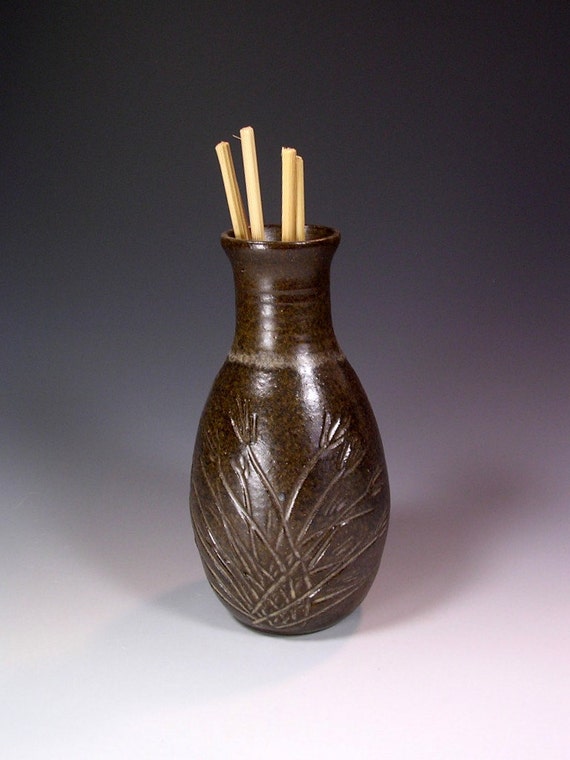 Ceramic reed diffuser potttery bud vase in brown glaze