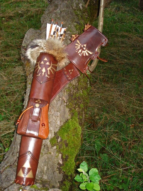 Legend of Zelda Tooled Archery Set: A Hip Quiver With A