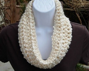 SUMMER COWL SCARF Solid Light Cream Creme, Small Short Infinity Loop, Crochet Knit, Soft Lightweight Neck Warmer..Ready to Ship in 2 Days