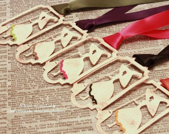 Halloween Gift Tags (Double Layered) - Witch Tags - Vintage Inspired Handmade Halloween Tags (Set of 5) - Bead Color Choice Option Available