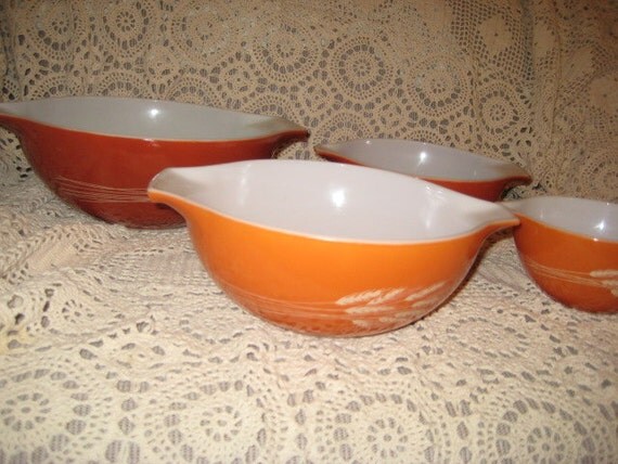 VINTAGE Orange PYREX BOWL Set Wheat Pattern by ElegantThrift