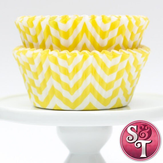 Chevron Yellow GREASEPROOF Zigzag Baking Cups Cupcake Liners - Quantity 50 Il_570xn