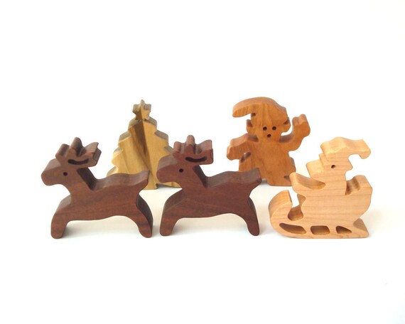 ... Toy Santa Reindeer Elf Tree 5 Piece Play Set Wood Holiday Decoration