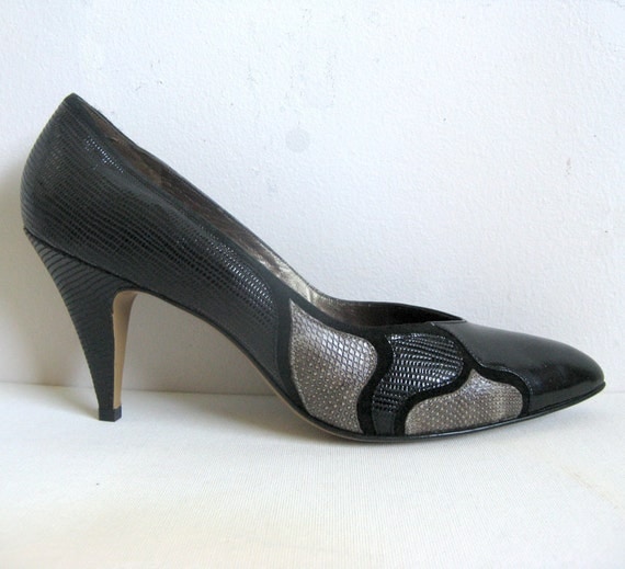 Bally of Switzerland Vintage 80s Shoes-Black by AttirelyVintage