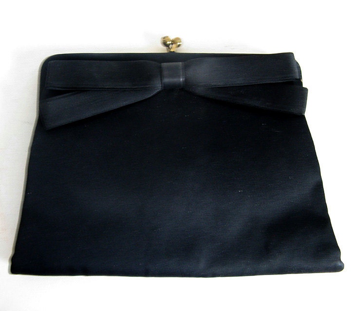 matte black clutch