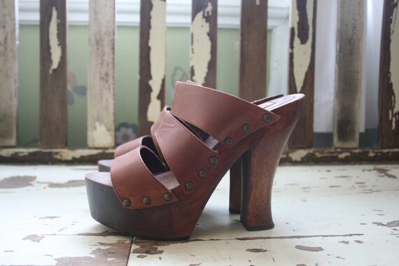 wooden wedge clogs