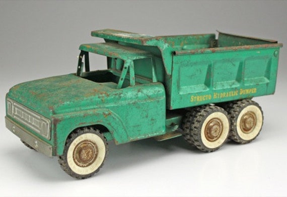 structo hydraulic dump truck