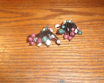 vintage clip on earrings wood bead cluster