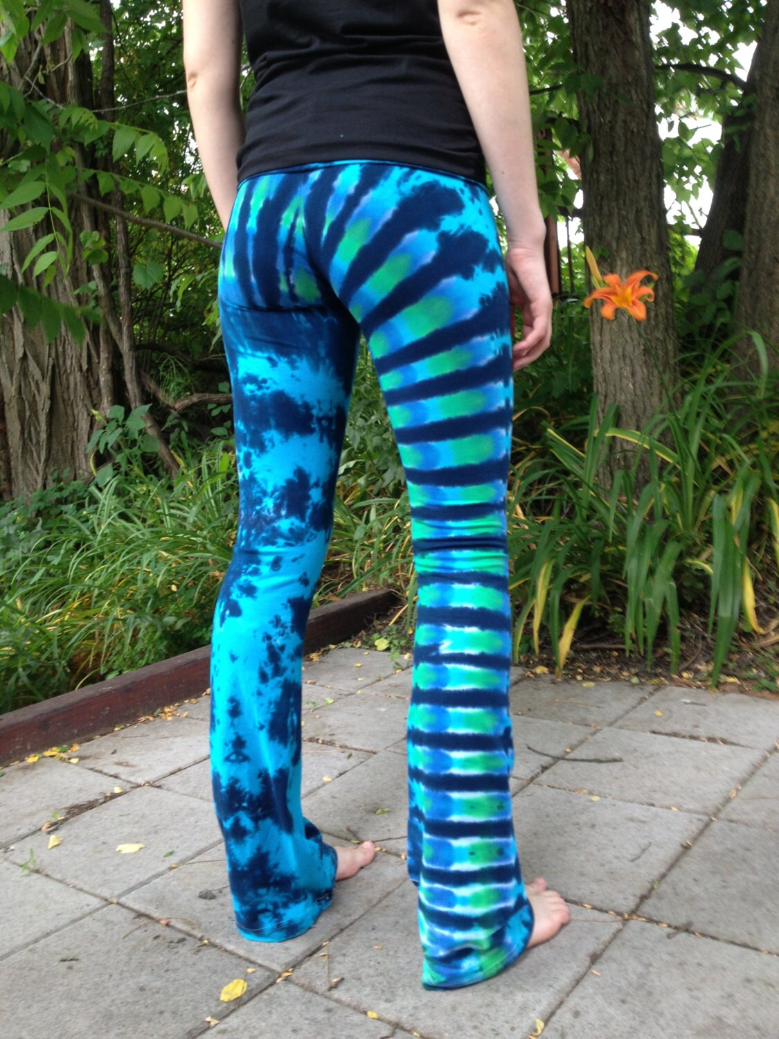 Women's Tie Dye Punchy Rainbow Yoga Pants