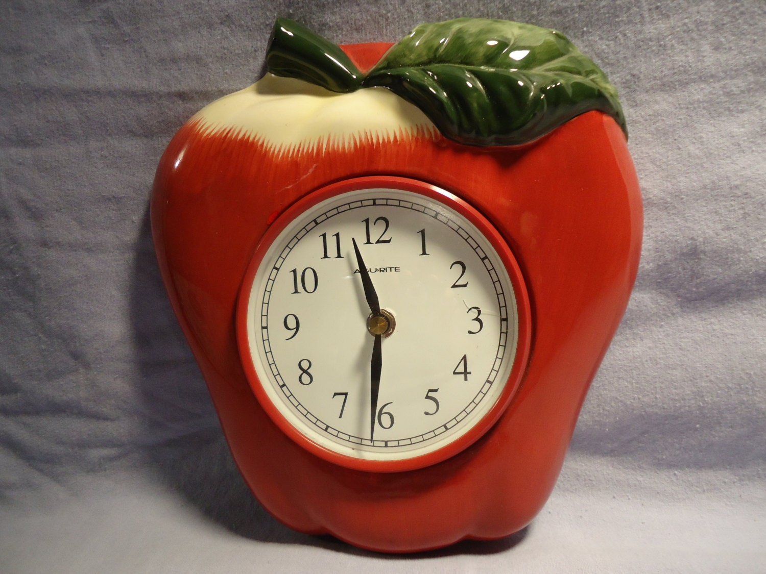 Vintage Red Apple Shape Wall Clock Ceramic