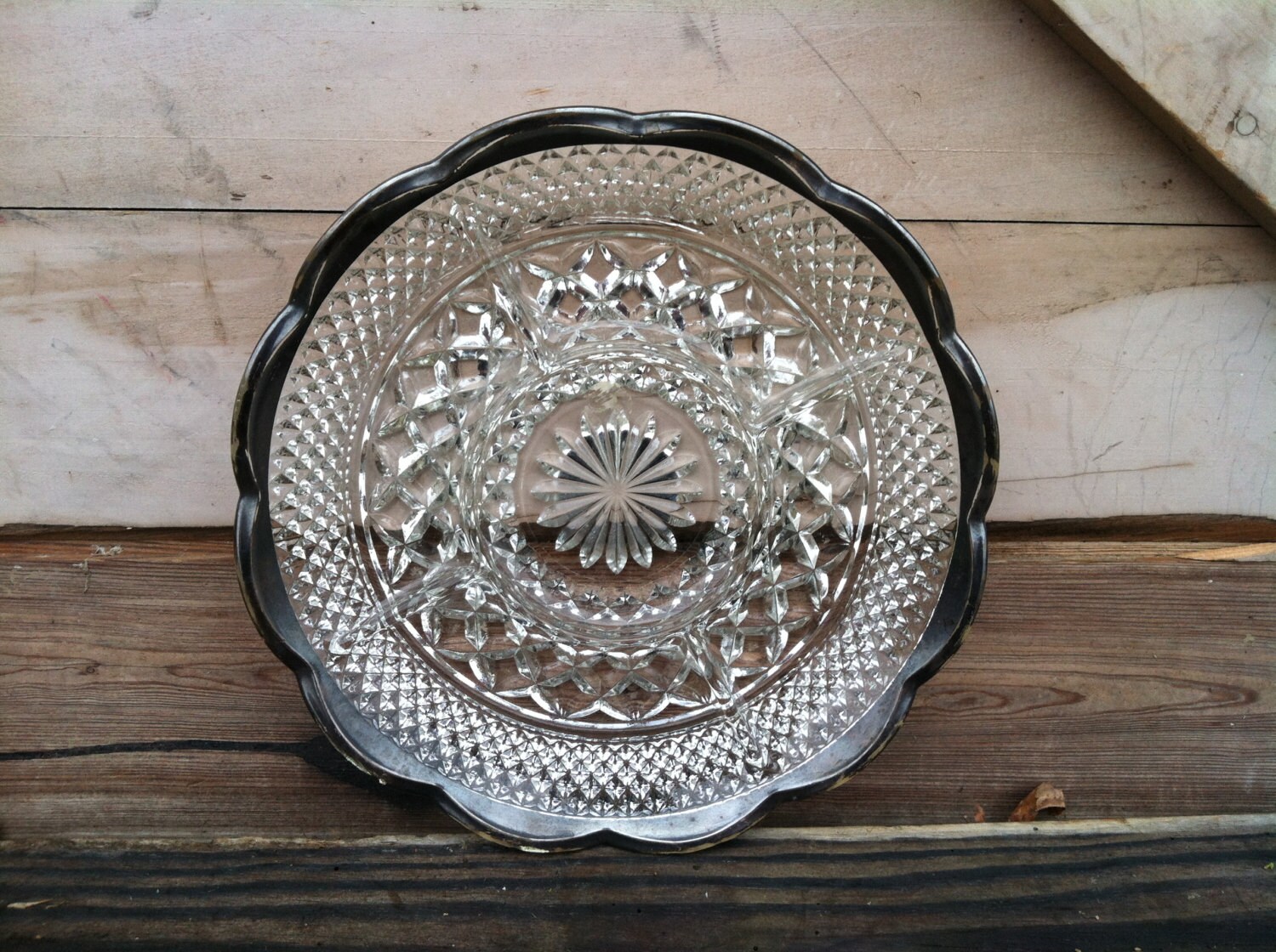 Vintage Clear Glass Veggie Snack Tray Mid by happydayantiques