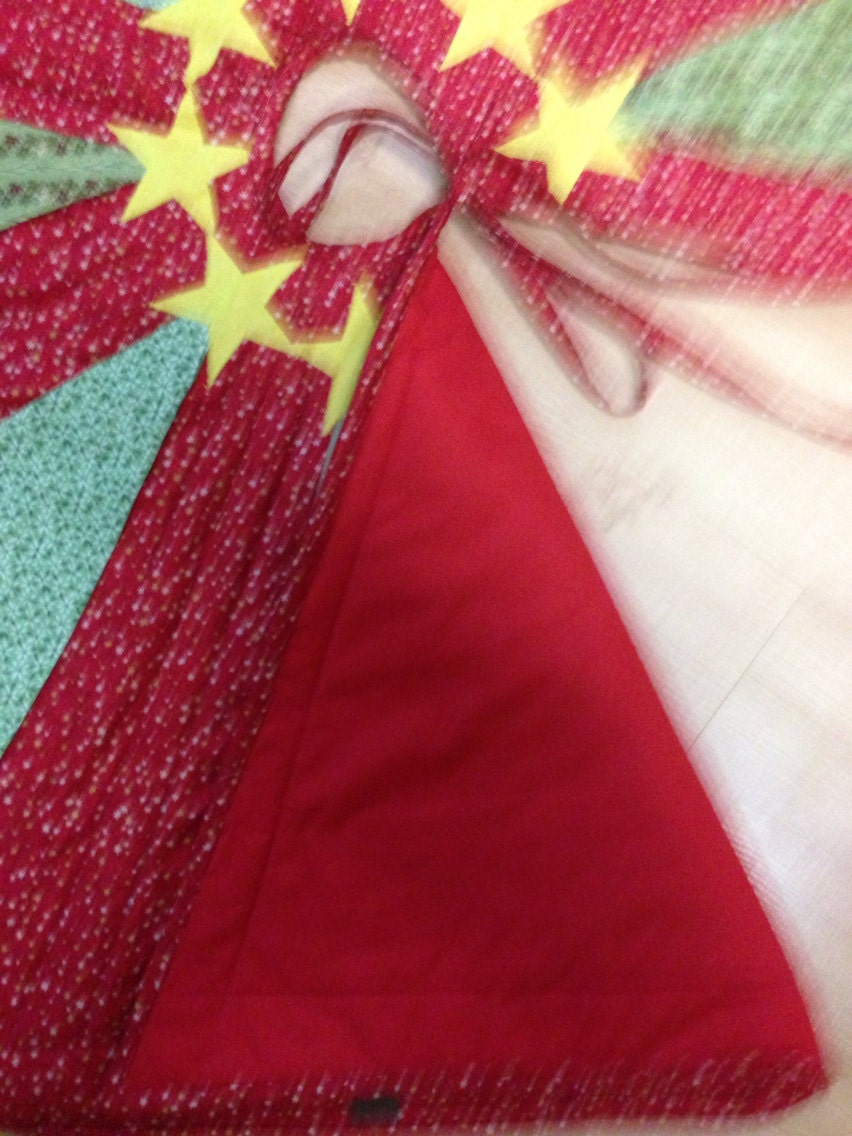 christmas tree skirt by tarynsnana on etsy christmas tree skirt by tarynsnana on etsy