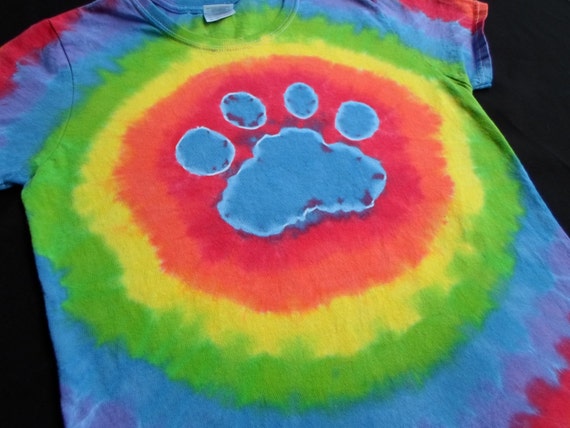 how to make paw print tie dye shirt