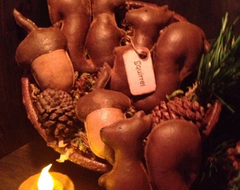 Primitive Squirrels and Acorns Bowl Fillers