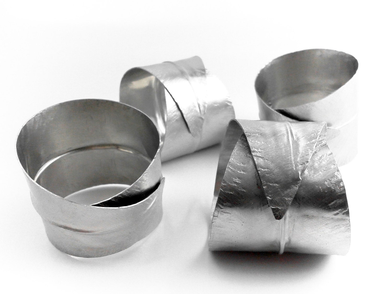 Curled Leaf Napkin Rings Stainless Steel Silver Aluminum
