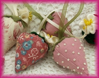 Strawberry Emery, Strawberry Pin Cushion, Strawberry Pincushion, Scissor Fob, gift for seamstress, sewing gifts, gifts for quilters