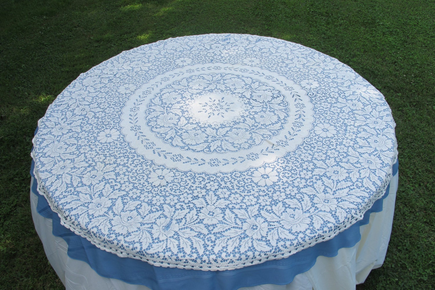 Lace Tablecloth round 66 diameter ivory lace by weddingparties