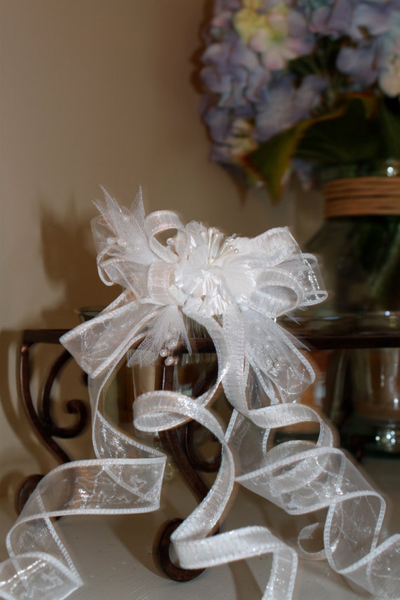 White ribbon decorative hair comb