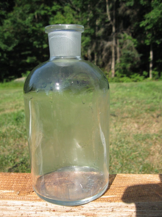 Vintage Kimax 34 lab jar