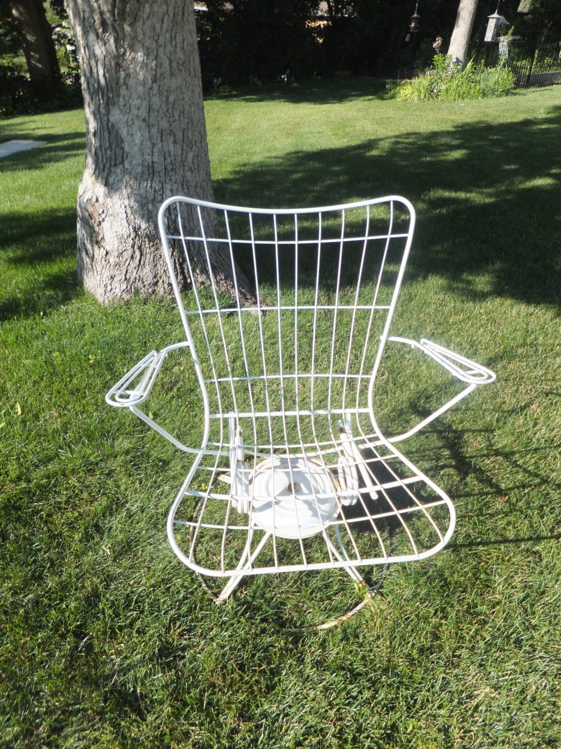 Vintage Homecrest Rocking Swivel ChairWhite Welded SteelMid