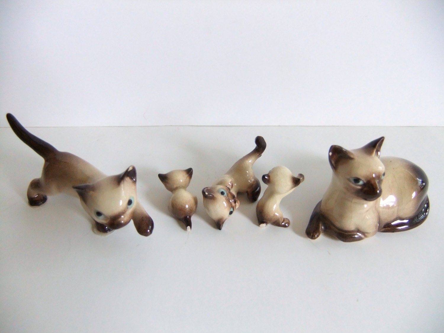 hagen renaker siamese