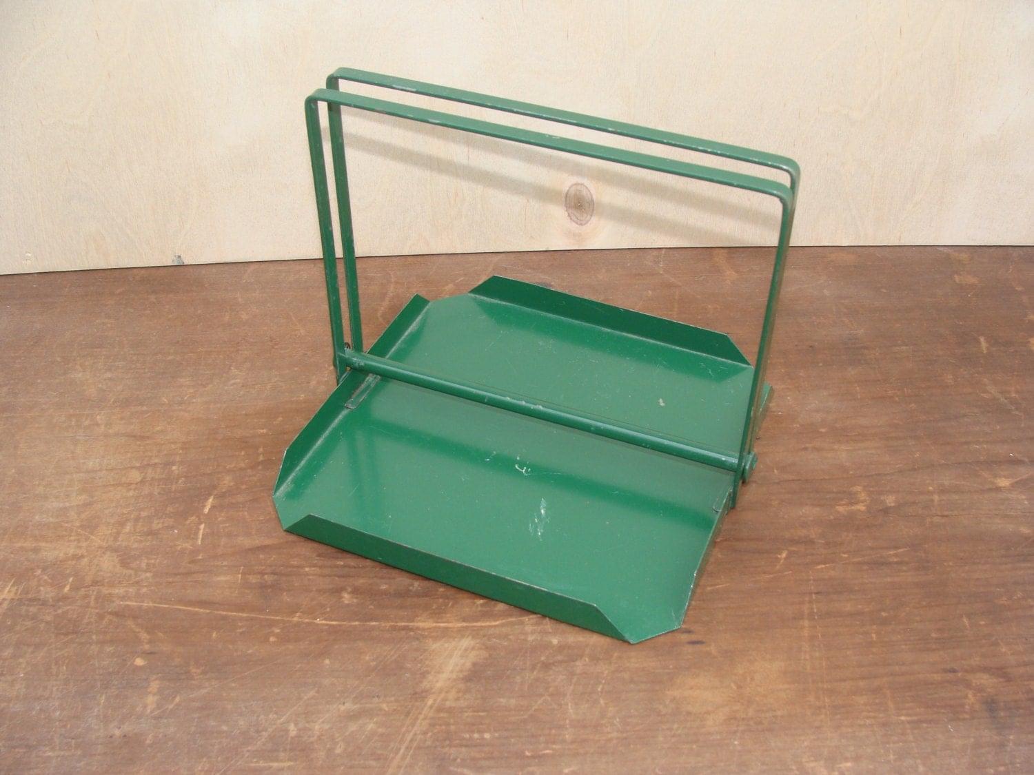vintage napkin holder green metal by macandmarys on Etsy