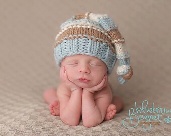 Newborn knitted bonnet.. newborn hat.. newborn bonnet... newborn photography prop