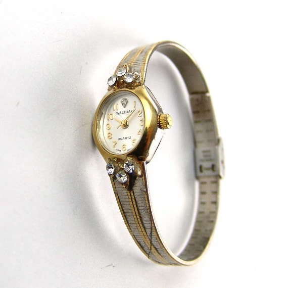 Vintage Waltham Woman's Wristwatch Quartz Rhinestone