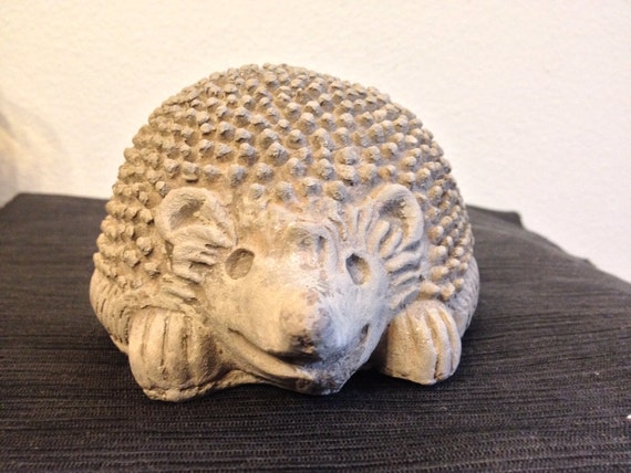 garden hedgehog statue