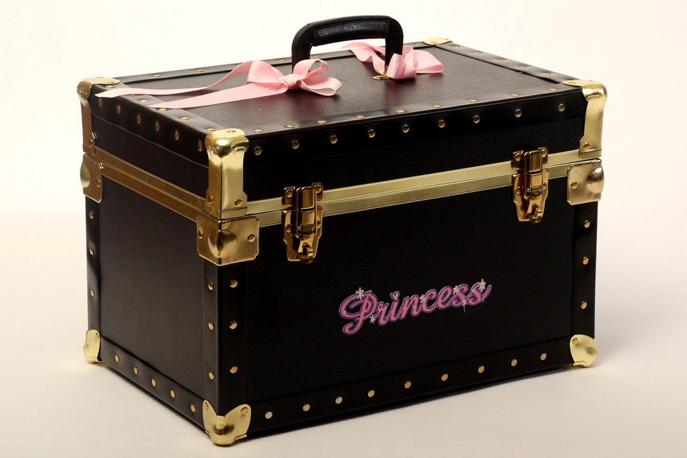 princess toy trunk