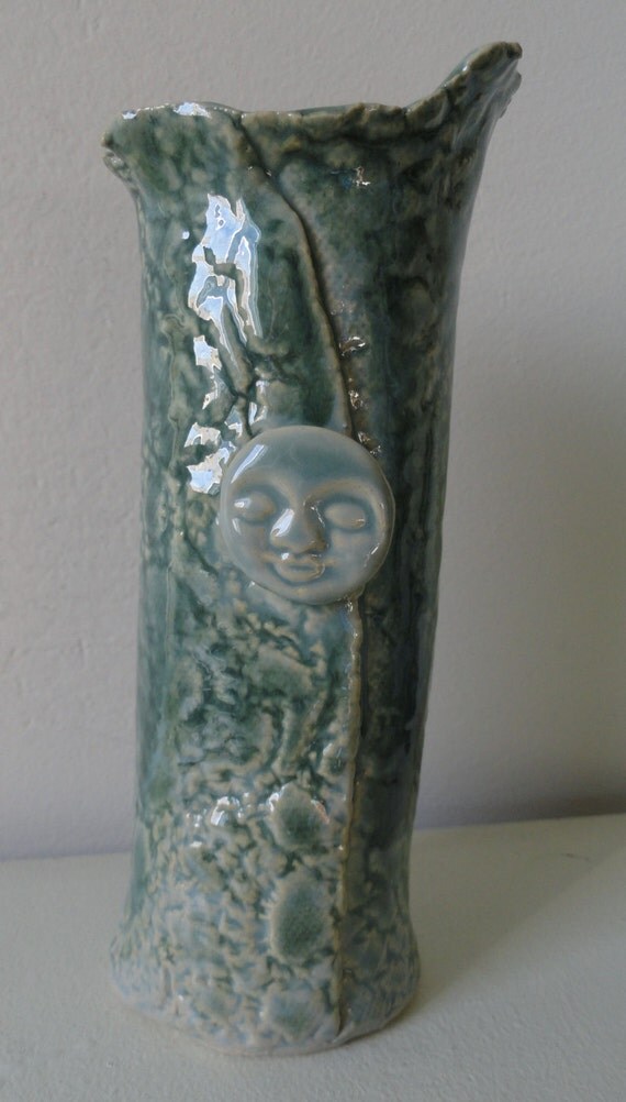 Moon Porcelain Vase by MOOSAOOSA on Etsy