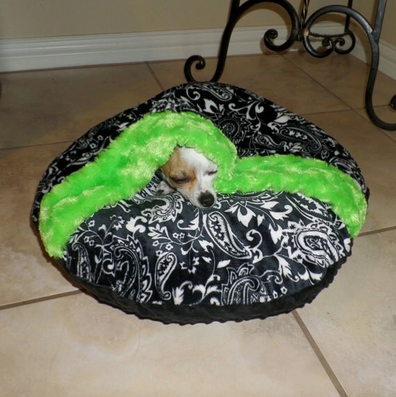 Items similar to Cat Bed, Dog Bed, Teacup Dog Bed, Chihuahua Bed, Size