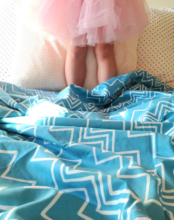 Handmade Baby Blanket Ziggy Chevron in Blue Baby by pickfair