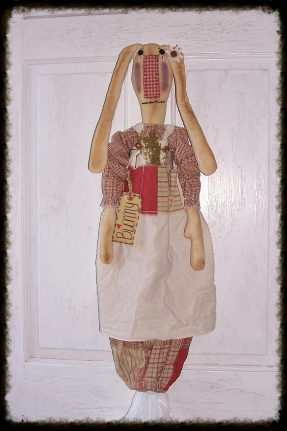 Folk Art Bag Holder Bunny Doll Maddy Sweet Annie Prims*Gone*Wild