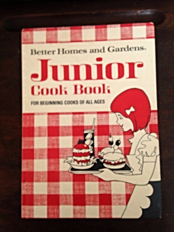 Better Homes and Gardens Junior Cook Book, 1972 vintage cookbook for 