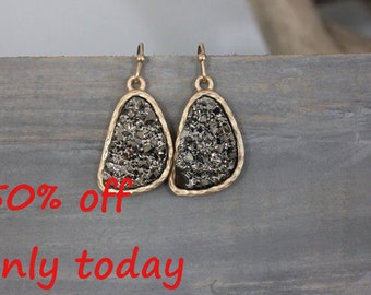 Druzy hematite earrings - Gemstone earrings - Gold drop earrings - Dangle Earrings - gift for her - Wedding jewelry - Druzy stones - cluster