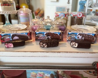 PLAYSCALE - Ben & Jerry's Ice Cream Bar and Box - 1:6 Playscale Blythe Barbie Momoko Pullip