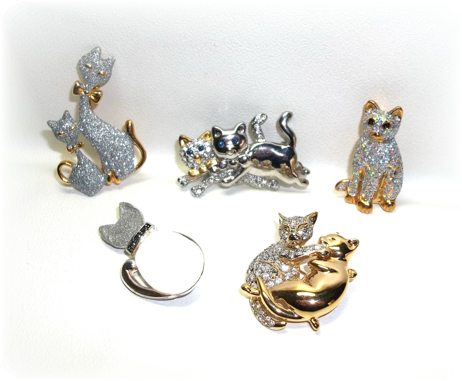 Lot 5 Cat pins jewelry Glitter and Rhinestones by dollherup