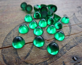 Vintage Cabochon 7x4mm High Dome Cabochon Emerald (8)