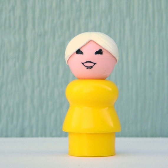 Vintage Fisher Price Little People Yellow Woman / Grandma with