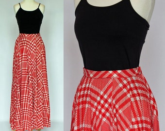 Popular items for pleated maxi skirt on Etsy