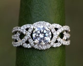 ... OF FATE - 14k White gold - Diamond Engagement Ring - Halo - Uniq