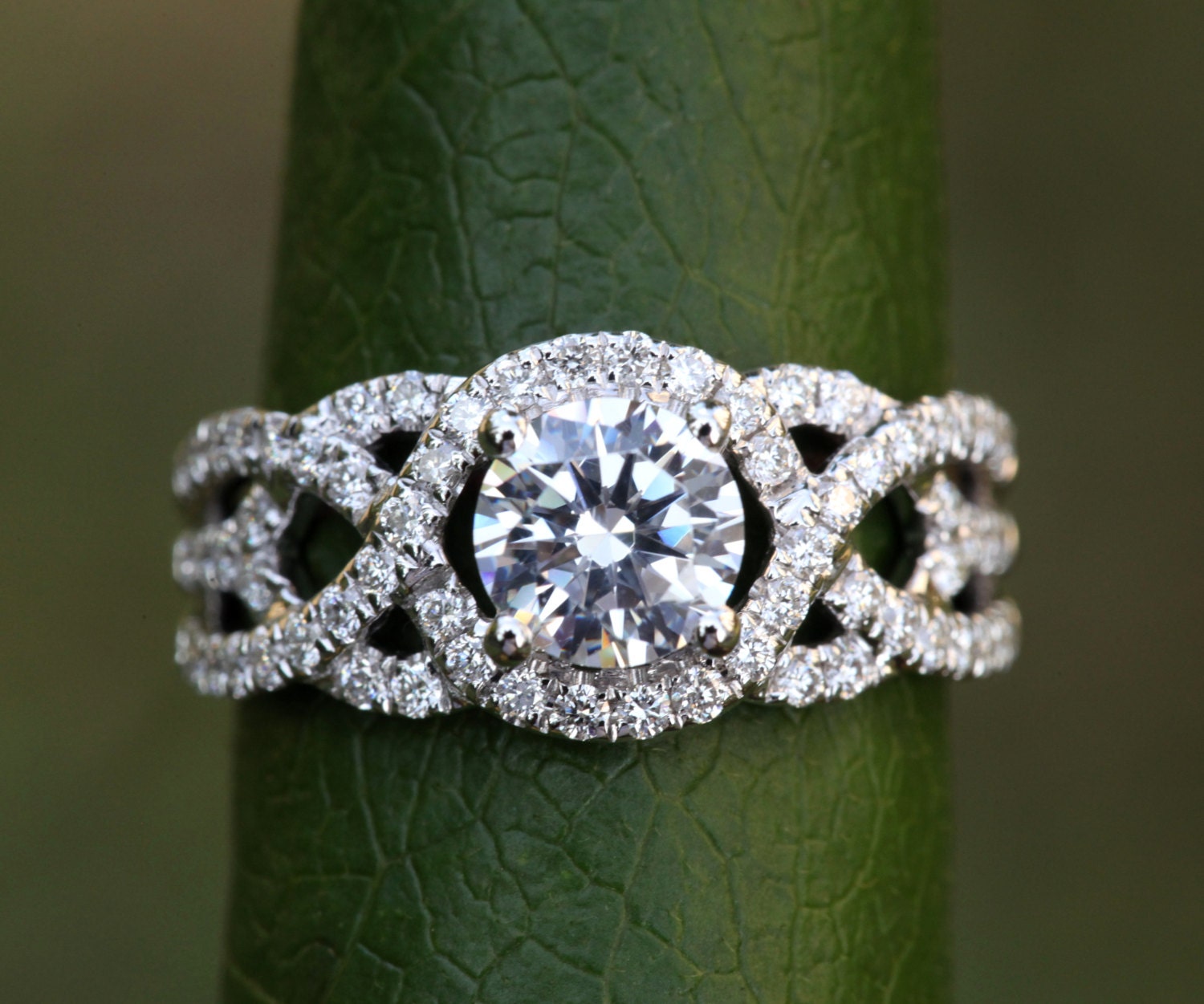 Unique engagement rings conquest