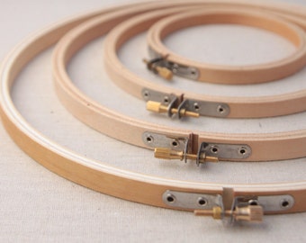 Embroidery hoops // Circle and Oval // Hoop Art, Wall Art, Natural Wood Supplies, Cross Stitch Hoop, Craft Notions, Embroidery Ornament