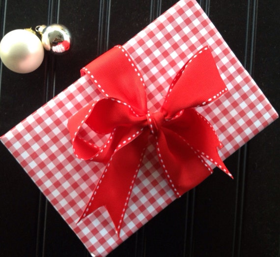 Red Gingham Premium Wrapping Paper