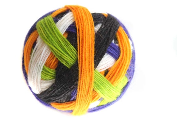 Tangy Self-Striping Sock Yarn in Haunted House