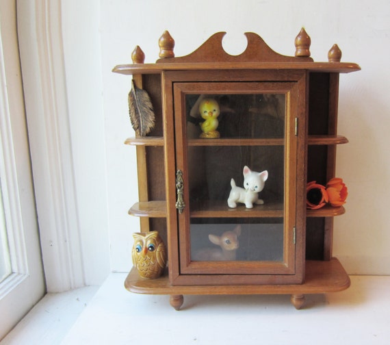 Small Vintage Hanging or Freestanding Curio Display Case