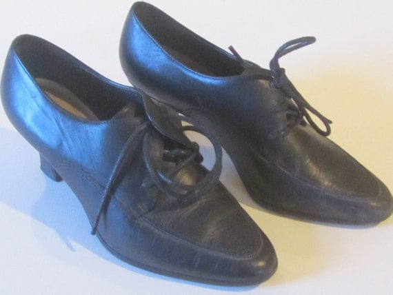 Vintage Womens Hillard Hanson Black Ankle Witch Boot by kchoos