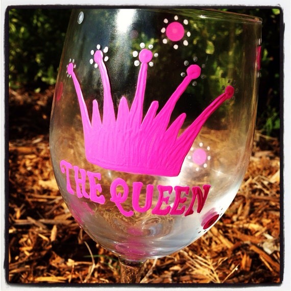 Queen Wine Glass