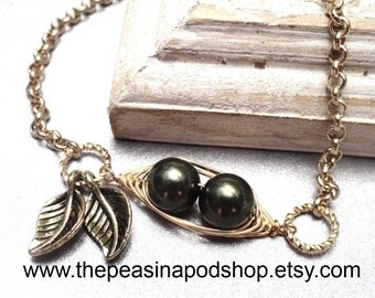 Sweet 2 Peas In A Pod Silver Bracelet 2,3 Or 4 Swarovski Pearls Choose Your Color Or Beads And Metal. Ideal Gift For Mom